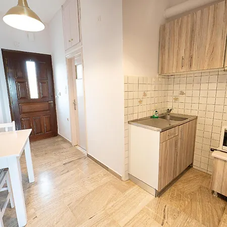 Seaside Poros Apartment *