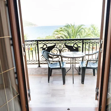 Seaside Poros Apartment